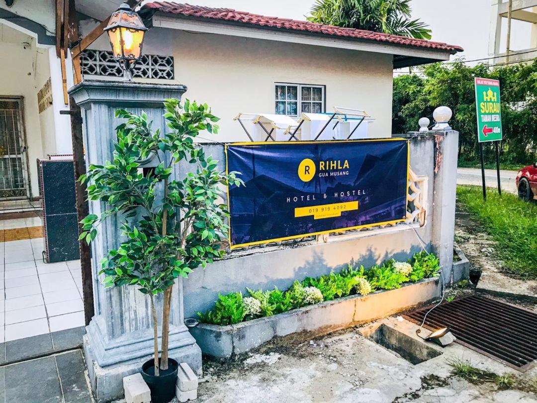 Rihla Dataran Tengah Hostel Gua Musang Ngoại thất bức ảnh